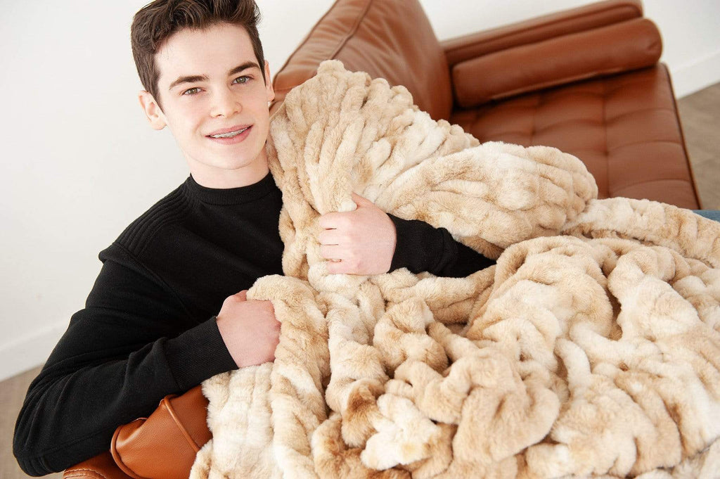 Giant fur outlet blanket