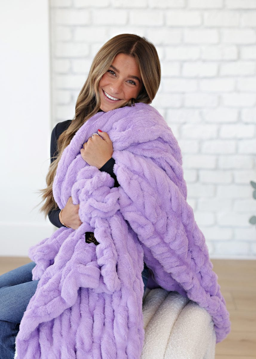 *brand new* minky couture HUGS popular Grande blanket